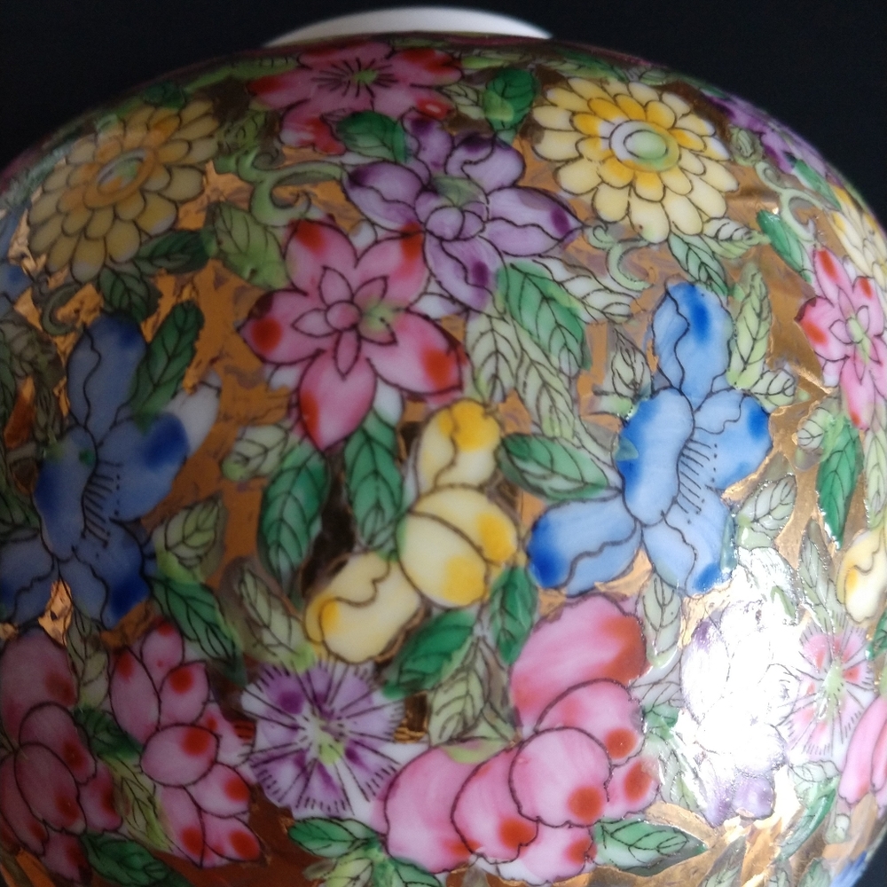 ‼️ SOLD ‼️ Ginger Jar/Vase Handpainted Flowers Hong Kong - Picture 8 of 13